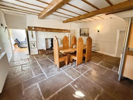3 bedroom Semi-detached house for sale in Shifnal, TF11