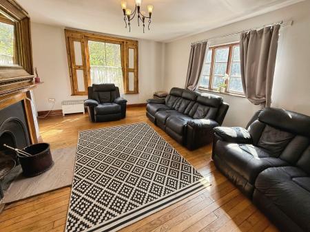 3 bedroom Semi-detached house for sale in Shifnal, TF11