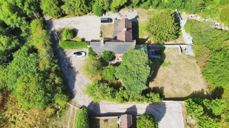 3 bedroom Semi-detached house for sale in Shifnal, TF11