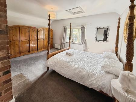 3 bedroom Semi-detached house for sale in Shifnal, TF11