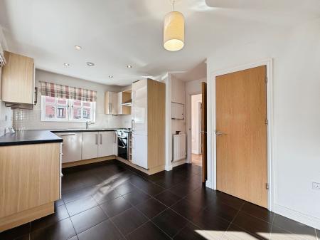 4 bedroom End of terrace house for sale in Ellens Bank, Lightmoor, TF4