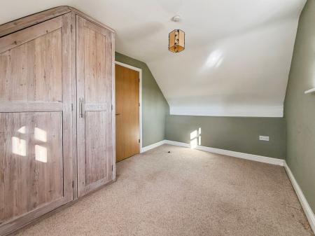 4 bedroom End of terrace house for sale in Ellens Bank, Lightmoor, TF4