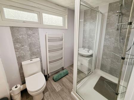 3 bedroom Terraced House for sale in Willowfield, Telford, TF7