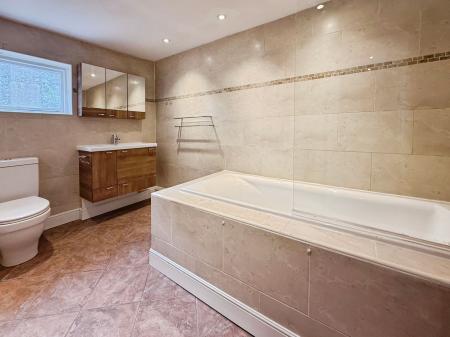 4 bedroom Terraced House for sale in Hospital Street, Bridgnorth, WV15