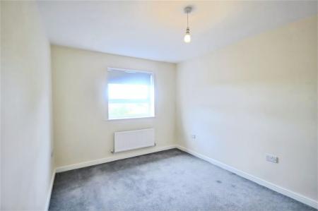 2 bedroom Flat for sale in Ferridays Fields, Woodside, TF7