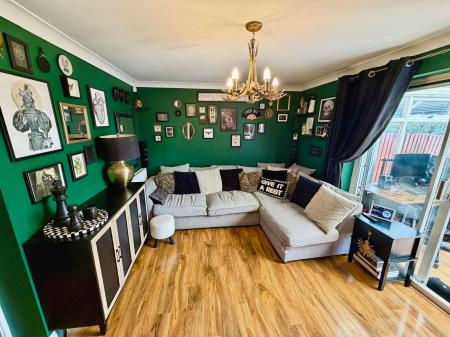 2 bedroom Semi-detached house for sale in Magpie Way, Telford, TF4