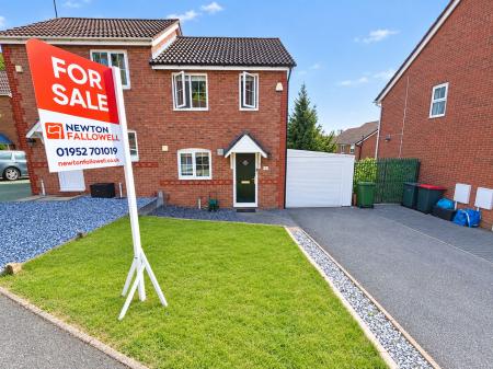 2 bedroom Semi-detached house for sale in Magpie Way, Telford, TF4