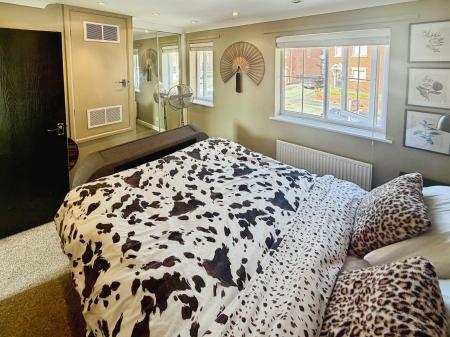 2 bedroom Semi-detached house for sale in Magpie Way, Telford, TF4
