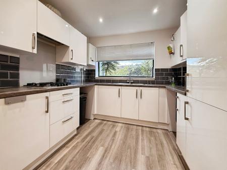 3 bedroom End of terrace house for sale in Chirbury, Stirchley, TF3