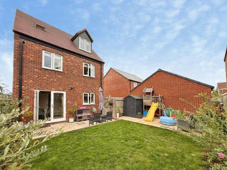 4 bedroom Detached house for sale in Eunice Way, Telford, TF3
