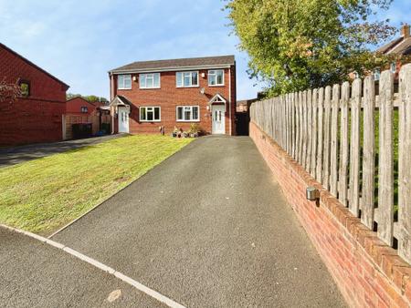 3 bedroom Semi-detached house for sale in Connomara Meadow, Horsehay, TF4