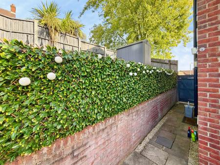 3 bedroom Semi-detached house for sale in Connomara Meadow, Horsehay, TF4