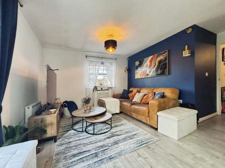 2 bedroom Flat for sale in Bloomfield Crescent, Doseley, TF4