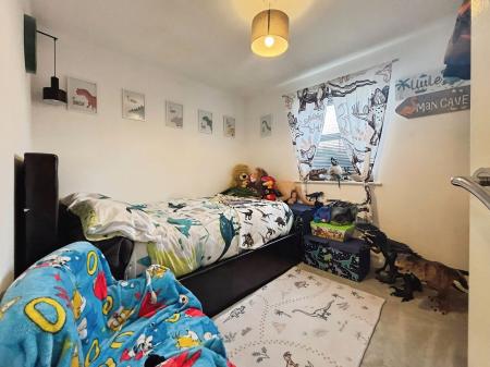 2 bedroom Flat for sale in Bloomfield Crescent, Doseley, TF4