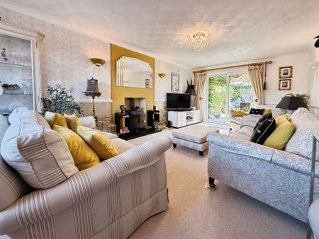 4 bedroom Detached house for sale in Wordsworth Way, Priorslee, TF2