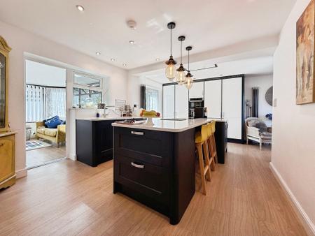 4 bedroom Detached house for sale in Wordsworth Way, Priorslee, TF2