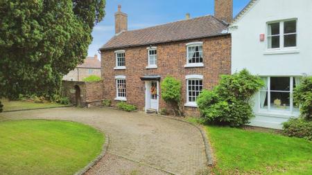4 bedroom Semi-detached house for sale in Woodlands Lane, Horsehay, TF4