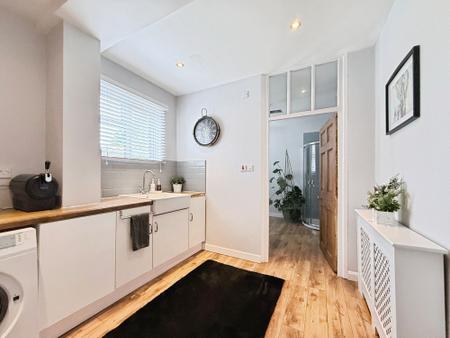 4 bedroom Semi-detached house for sale in Woodlands Lane, Horsehay, TF4