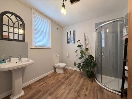 4 bedroom Semi-detached house for sale in Woodlands Lane, Horsehay, TF4