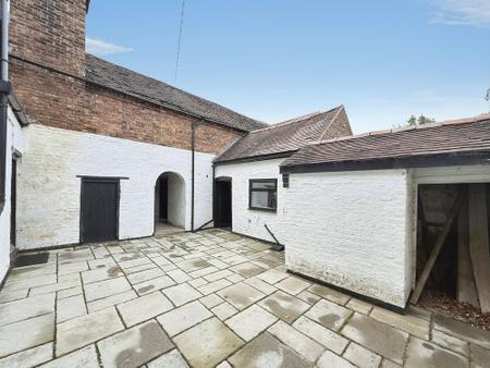 4 bedroom Semi-detached house for sale in Woodlands Lane, Horsehay, TF4