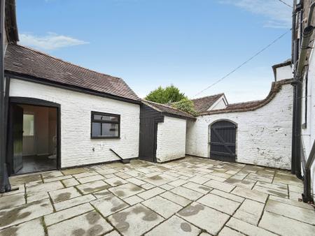 4 bedroom Semi-detached house for sale in Woodlands Lane, Horsehay, TF4