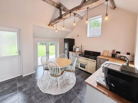4 bedroom Semi-detached house for sale in Woodlands Lane, Horsehay, TF4