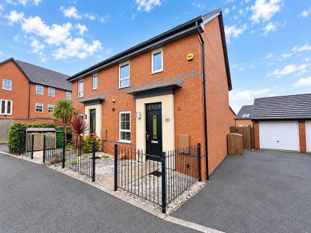3 bedroom Semi-detached house for sale in Daker Row, Lawley Village, TF4