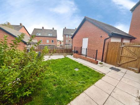 3 bedroom Semi-detached house for sale in Daker Row, Lawley Village, TF4