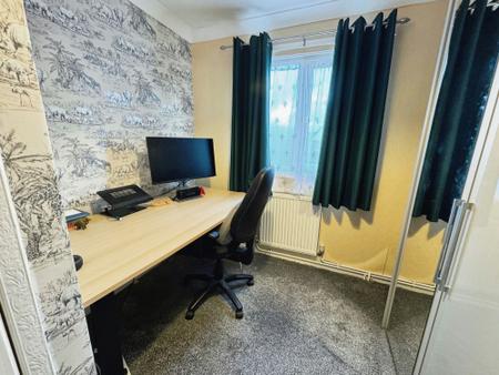 3 bedroom End of terrace house for sale in Chiltern Gardens, Dawley, TF4