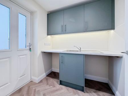 4 bedroom Detached house for sale in King Street, Dawley, TF4