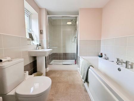 5 bedroom Detached house for sale in The Dingle, Doseley, TF4