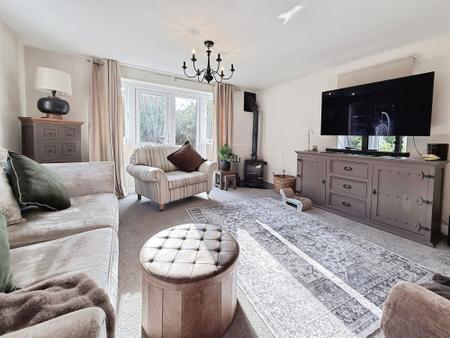 5 bedroom Detached house for sale in The Dingle, Doseley, TF4