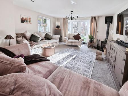 5 bedroom Detached house for sale in The Dingle, Doseley, TF4