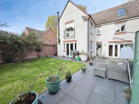 5 bedroom Detached house for sale in The Dingle, Doseley, TF4