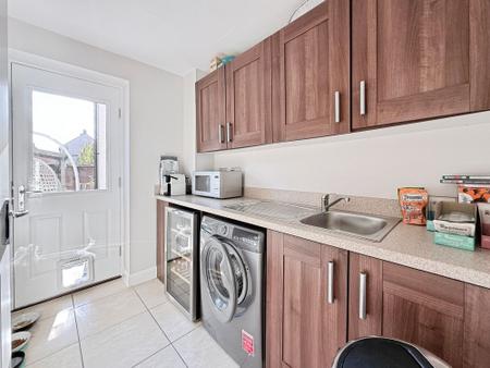 5 bedroom Detached house for sale in The Dingle, Doseley, TF4