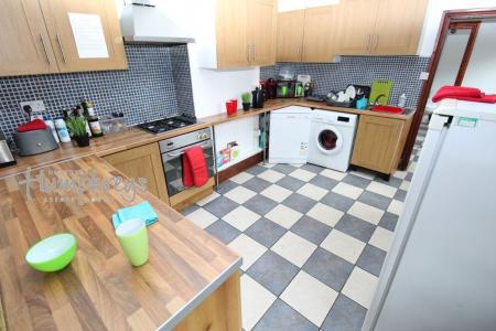 City Road, Edgbaston, B16 - 8am - 8pm Viewings