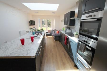 1 bedroom Property to let in Stanton Road - VIEWINGS FROM 8am – 8pm