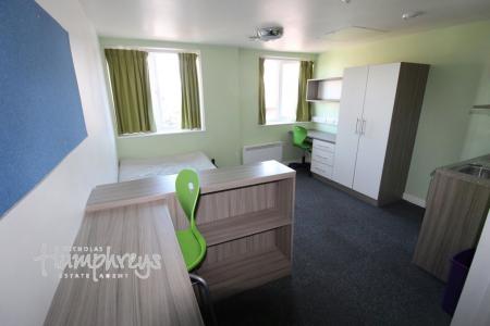 0 bedroom Studio flat to let in Cardinal House, Bridge Road B8