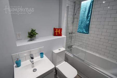 1 bedroom Property to let in Bradford St, Birmingham B12 - 8-8 Viewings