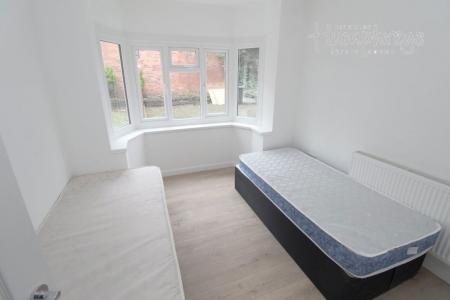 2 bedroom Property to let in Farcroft Ave, Handsworth, B21