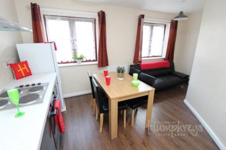 2 bedroom Property to let in Bodmin Grove, B7 - 8-8 Viewings