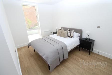 2 bedroom Property to let in East Timber Yard - B5 - 8-8 Viewings