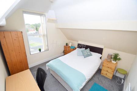 Double Bedroom, Carlyle Road B16
