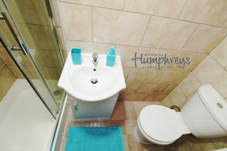 2 bedroom Property to let in Exeter Road - VIEWINGS FROM 8am – 8pm