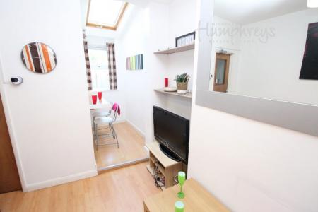 5 bedroom Property to let in Harborne Park Rd, Harborne, B17 - 8am-8pm Viewings