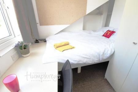 5 bedroom Property to let in Harborne Park Rd, Harborne, B17 - 8am-8pm Viewings