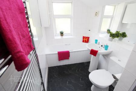 5 bedroom Property to let in Harborne Park Rd, Harborne, B17 - 8am-8pm Viewings