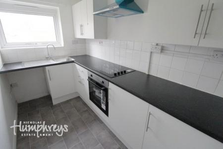 1 bedroom Property to let in Old Chapel Walk, Oldbury B68