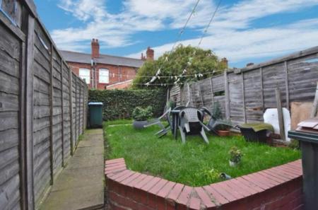 2 bedroom Property to let in Swan Lane CV2