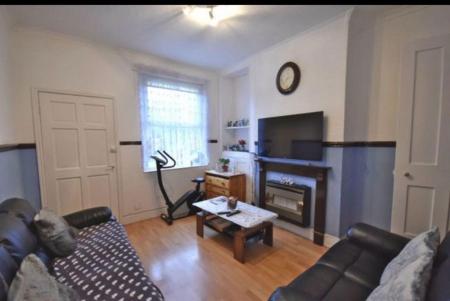 2 bedroom Property to let in Swan Lane CV2